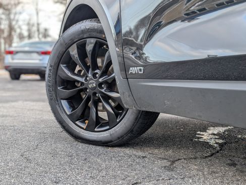 Used 2019 Kia Sorento S image 6