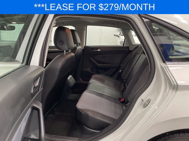 Used 2026 Volkswagen Jetta SE FWD image 8