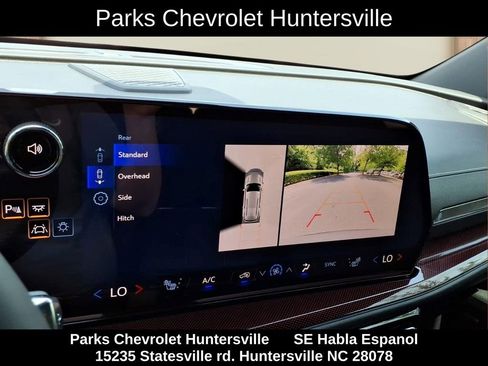 New 2026 Chevrolet Traverse Z71 w/ Enhanced Driving Package AWD/4WD image 5