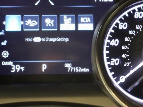 Used 2022 Toyota Camry SE image 16