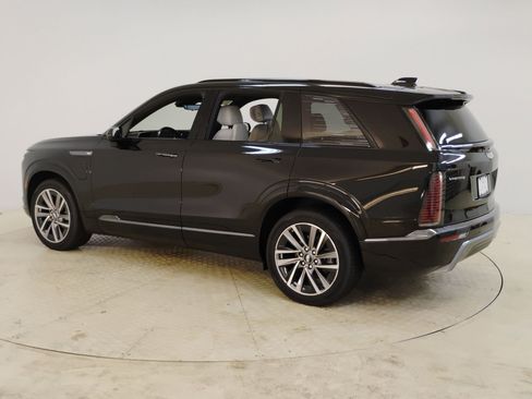 New 2026 Cadillac Vistiq Sport w/ LPO, Floor Liner Package image 3