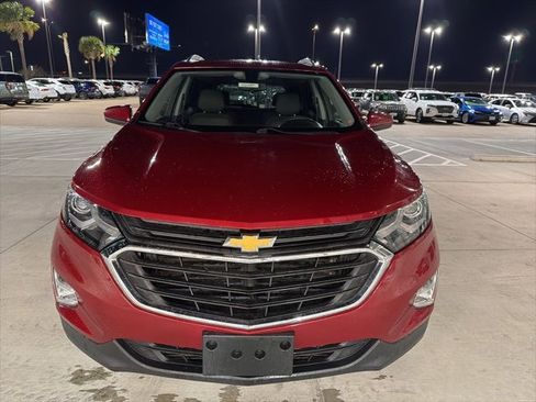 Used 2019 Chevrolet Equinox LT image 2
