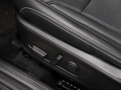 Certified 2025 Hyundai Tucson Limited image 25