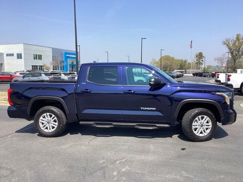 Used 2024 Toyota Tundra SR5 w/ SR5 Premium Package AWD/4WD image 6