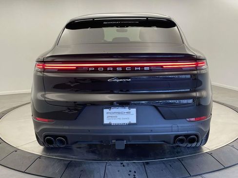 Used 2025 Porsche Cayenne Coupe image 6