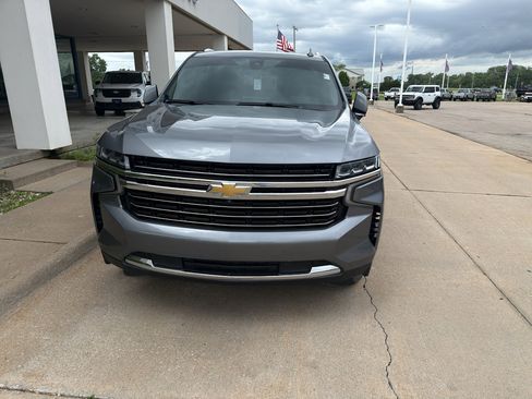 Used 2021 Chevrolet Tahoe LT w/ LT Signature Package AWD/4WD image 2