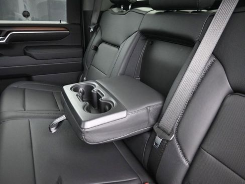 Used 2025 GMC Sierra 2500 Denali w/ Technology Package image 17