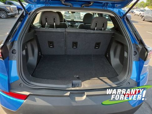 Used 2023 Chevrolet Bolt EUV LT FWD image 17