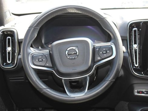 Used 2023 Volvo C40 P8 Recharge Plus w/ Protection Package Premier AWD/4WD image 14