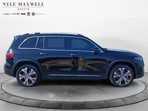 Used 2025 Mercedes-Benz EQB 250+ image 17