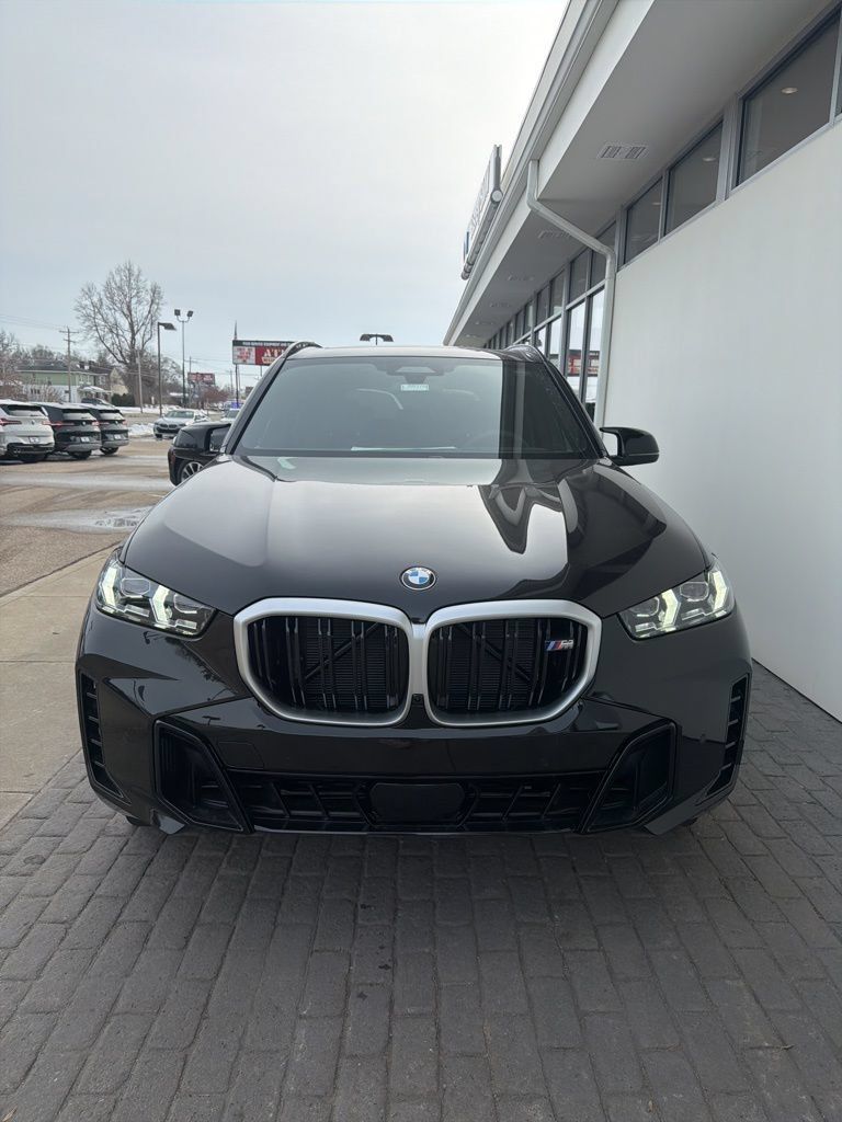 New 2026 BMW X5 M60i AWD/4WD image 2