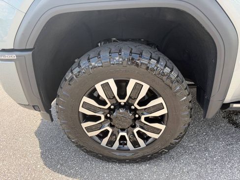 Used 2024 GMC Sierra 2500 Denali Ultimate AWD/4WD image 36