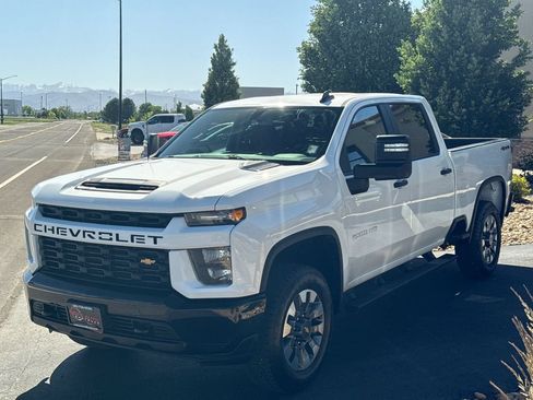 Used 2022 Chevrolet Silverado 2500 Custom w/ Custom Value Package AWD/4WD image 52