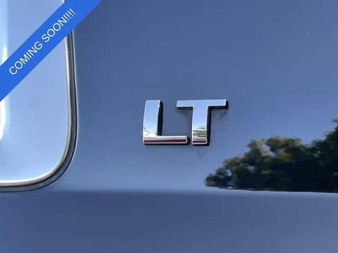 Used 2019 Chevrolet Suburban LT AWD/4WD image 45