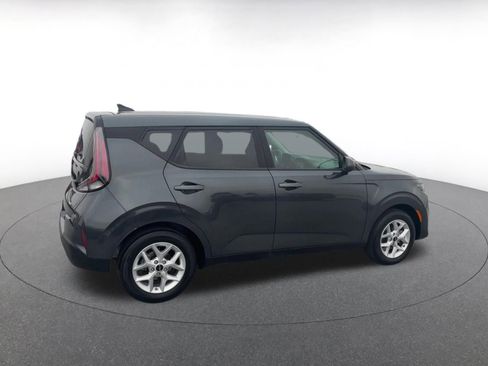 Used 2025 Kia Soul LX w/ LX Technology Package image 14