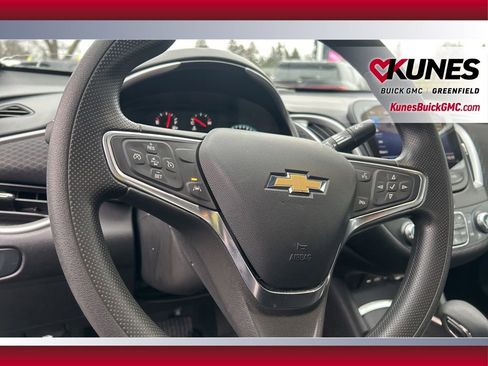 Used 2024 Chevrolet Malibu LT image 19