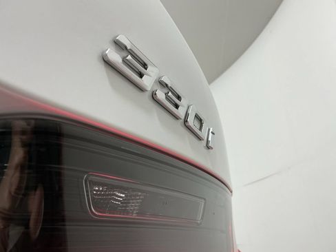 New 2026 BMW 330i Sedan w/ M Sport Package RWD image 32