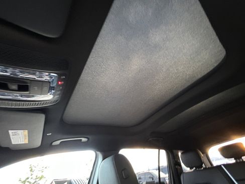 New 2026 Mercedes-Benz GLB 250 4MATIC image 34