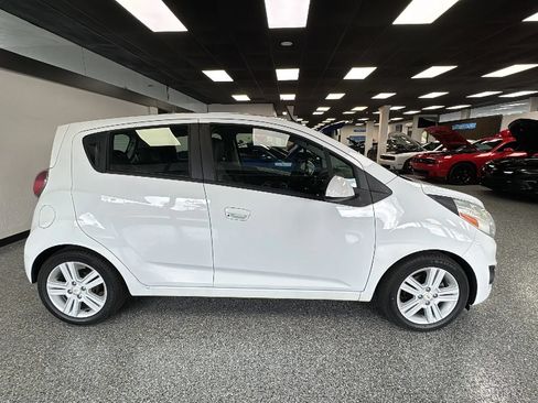 Used 2014 Chevrolet Spark LT FWD image 6