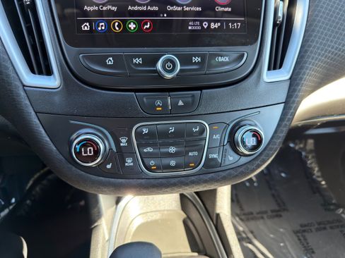 Used 2023 Chevrolet Malibu LT FWD image 29