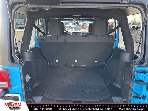Used 2018 Jeep Wrangler Unlimited Sport S image 25