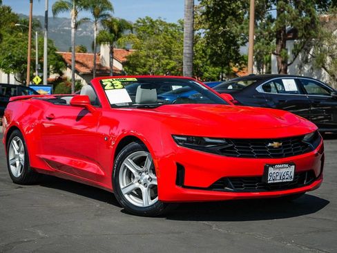 Used 2023 Chevrolet Camaro LT RWD image 13