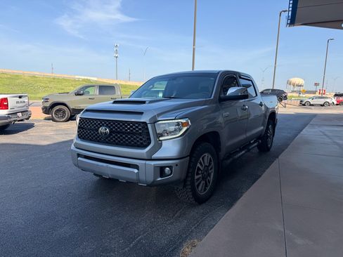 Used 2021 Toyota Tundra Platinum AWD/4WD image 1