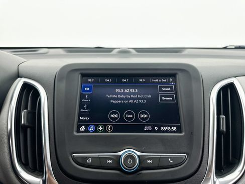 Used 2020 Chevrolet Equinox LT FWD image 17