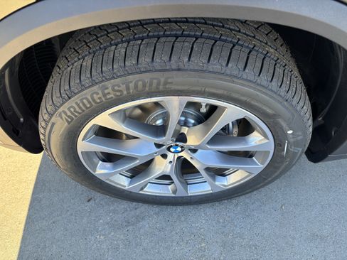 Used 2026 BMW X5 xDrive40i AWD/4WD image 13