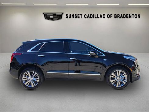 Certified 2023 Cadillac XT5 Premium Luxury w/ Platinum Package image 3