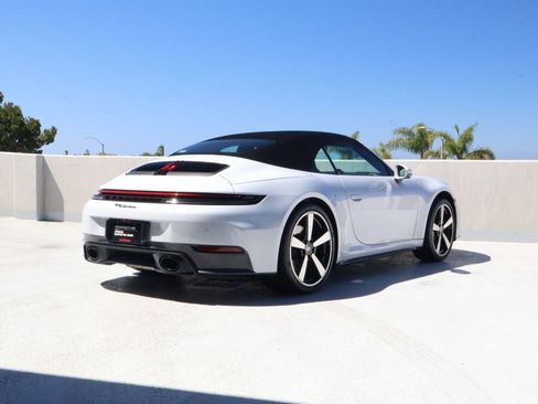 Certified 2025 Porsche 911 Carrera RWD image 10
