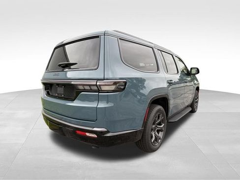 New 2026 Jeep Grand Wagoneer Limited w/ 8-Passenger Seating Package AWD/4WD image 18