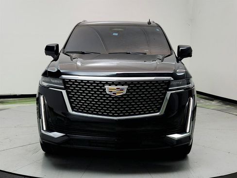 Used 2022 Cadillac Escalade Luxury RWD image 2