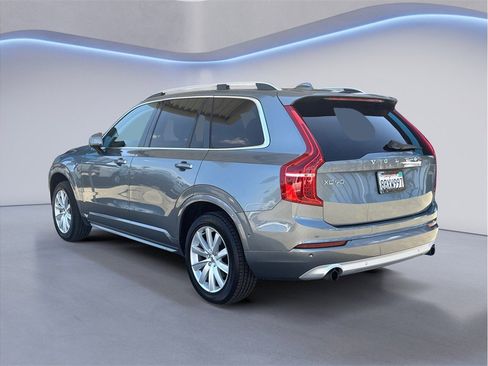 Used 2018 Volvo XC90 T5 Momentum w/ Convenience Package AWD/4WD image 4