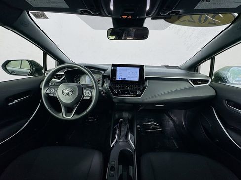 Used 2025 Toyota Corolla SE image 39