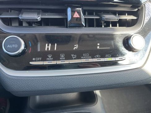 Used 2024 Toyota Corolla LE image 20