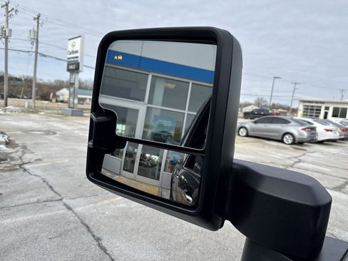 Certified 2024 GMC Sierra 2500 Denali Ultimate image 9