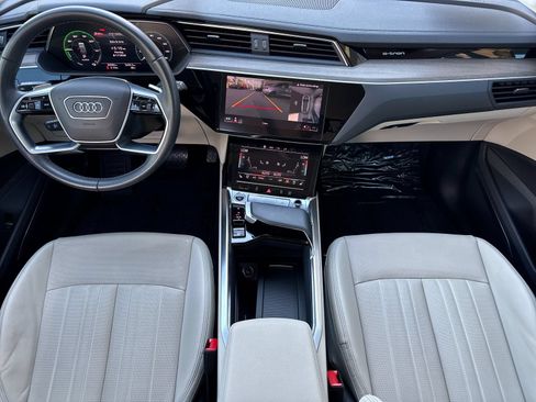 Used 2024 Audi Q8 e-tron Premium Plus w/ Premium Plus Package AWD/4WD image 13