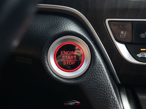 Used 2018 Honda Accord Touring image 32