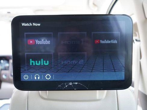 Used 2023 GMC Yukon Denali w/ Advanced Technology Package AWD/4WD image 81