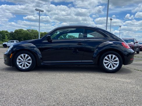 Used 2016 Volkswagen Beetle 1.8T FWD image 6