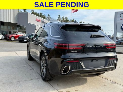 Used 2024 Genesis GV70 2.5T w/ Advanced Package AWD/4WD image 13