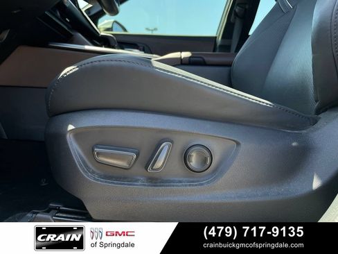 Used 2023 Toyota Crown AWD/4WD image 10