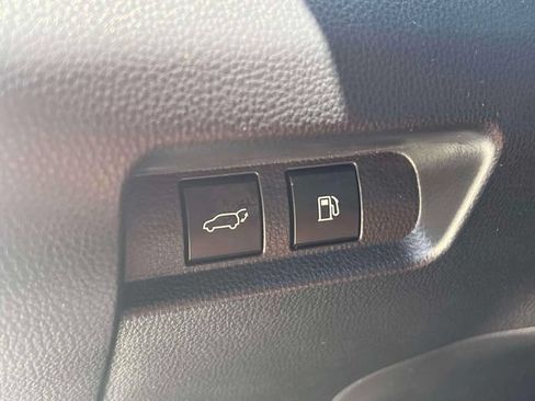 Certified 2025 Toyota Crown Signia AWD/4WD image 24