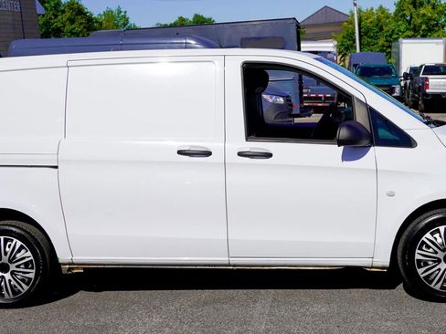 Used 2019 Mercedes-Benz Metris image 7