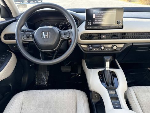 Used 2024 Honda HR-V LX image 2