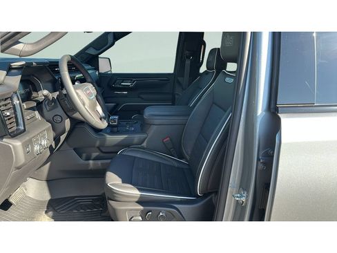 Used 2026 GMC Sierra 1500 AT4X w/ AT4X AEV Edition AWD/4WD image 9