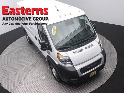 Used 2022 RAM ProMaster 3500 w/ Driver Convenience Group FWD image 3