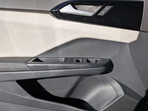 New 2026 Volkswagen Taos S image 26