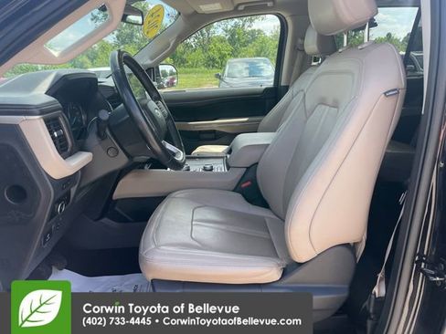 Used 2024 Ford Expedition Limited AWD/4WD image 17